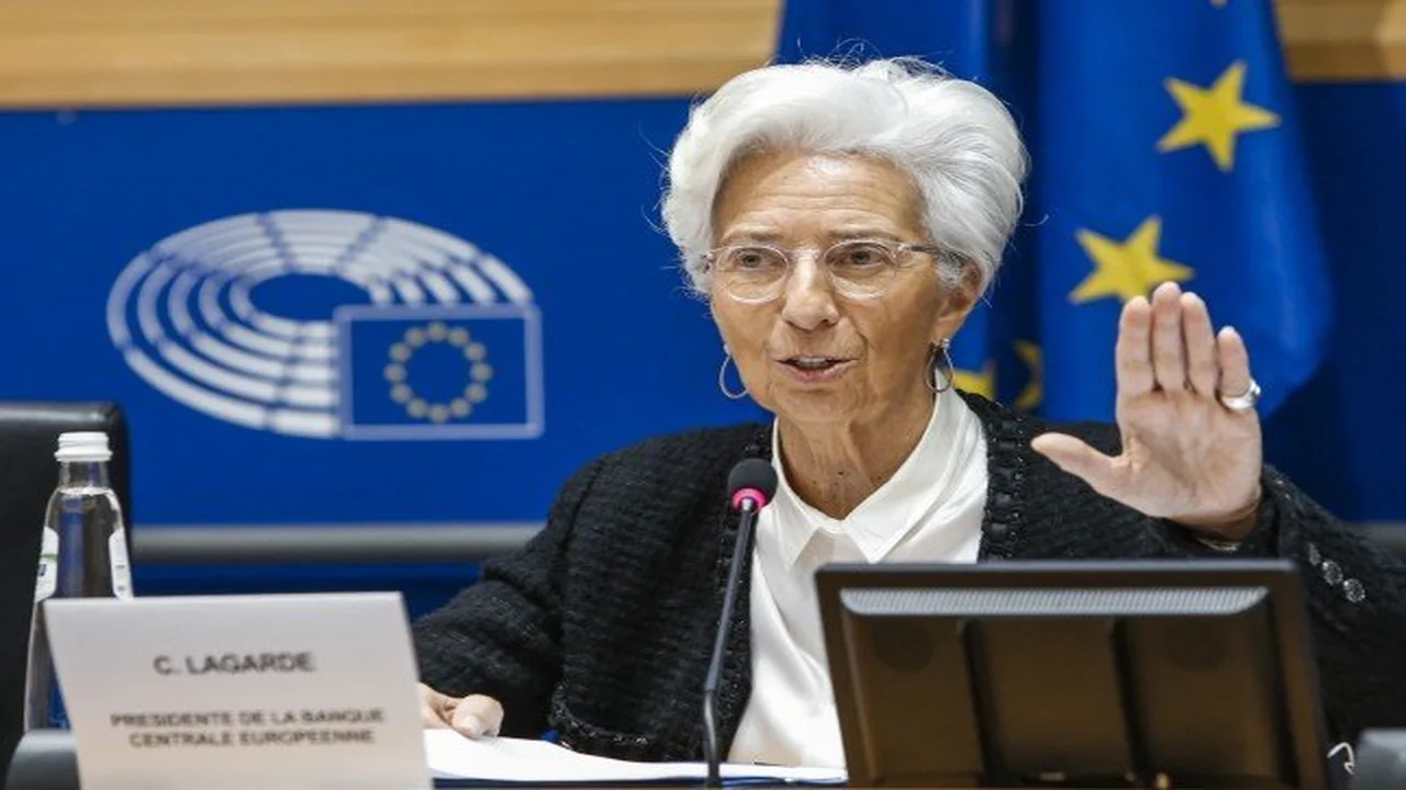 رئيسة البنك المركزي الأوروبي تعلن هبوط معدل التضخم في منطقة اليورو إلى 1.7 بالمئة